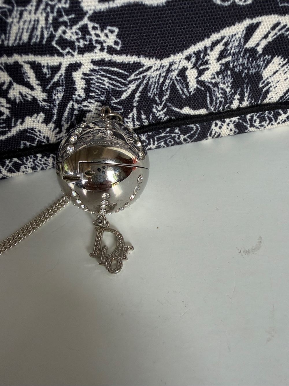 Vintage Christian Dior Diorlight Rhinestone necklace - Picture 2 of 4